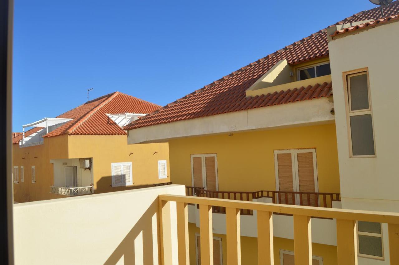 Tres Caravelas Studio Flats Santa Maria Luaran gambar