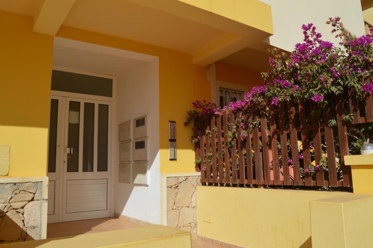 Tres Caravelas Studio Flats Santa Maria Luaran gambar