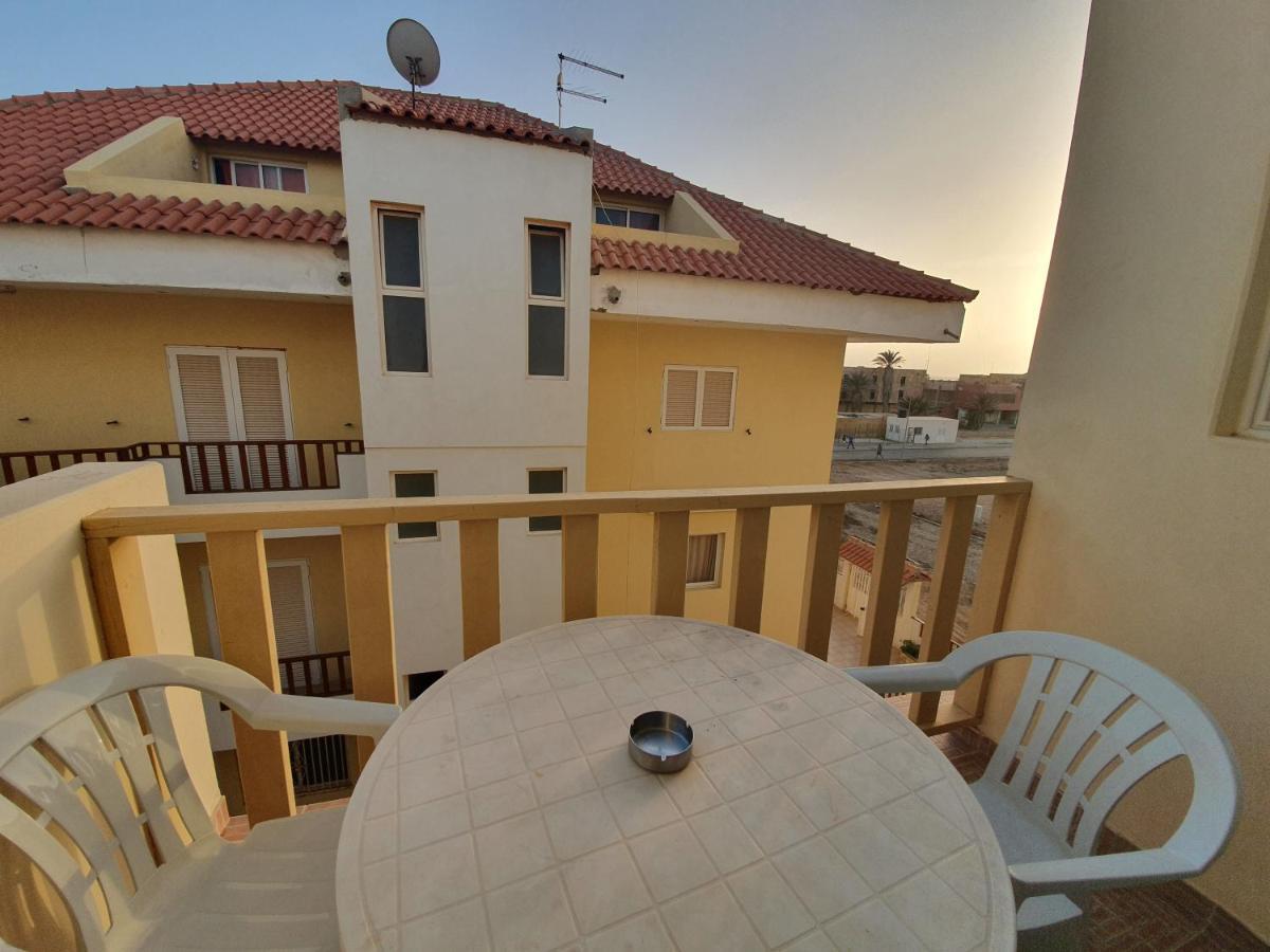 Tres Caravelas Studio Flats Santa Maria Luaran gambar