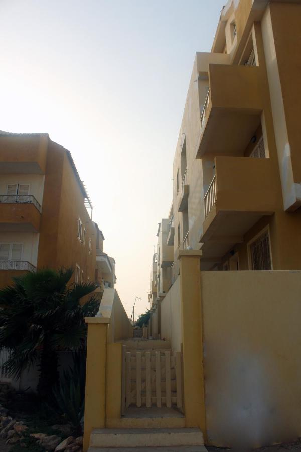 Tres Caravelas Studio Flats Santa Maria Luaran gambar